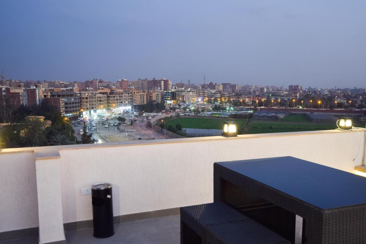 New Pyramid Quen Hotel Cairo Exterior foto