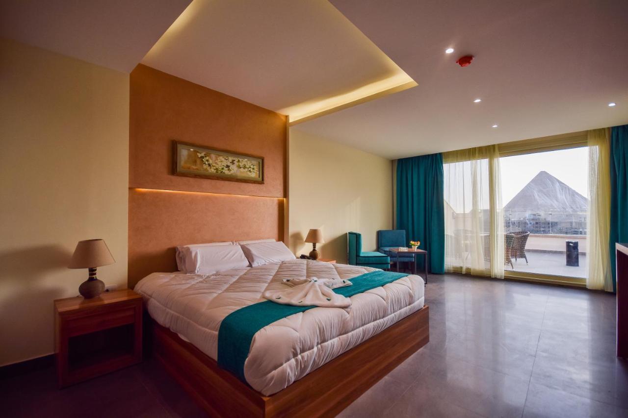 New Pyramid Quen Hotel Cairo Exterior foto